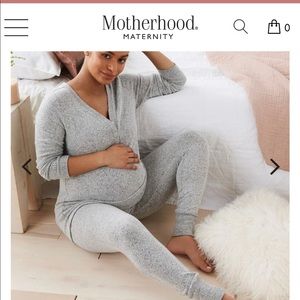 Super comfy Motherhood Maternity lounge/sleep pants